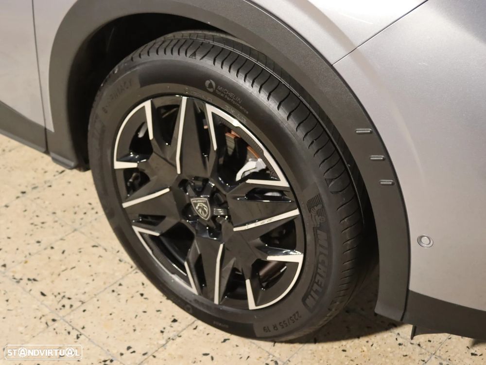 Peugeot 3008 1.2 Hybrid Allure Pack e-DCS6 - 29