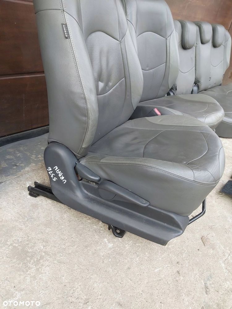 Toyota Urban Cruiser Fotele Skóra TYŁ PASY VAN 4x4 - 8