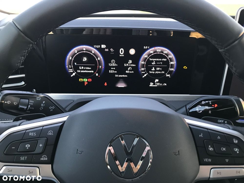 Volkswagen Passat - 16