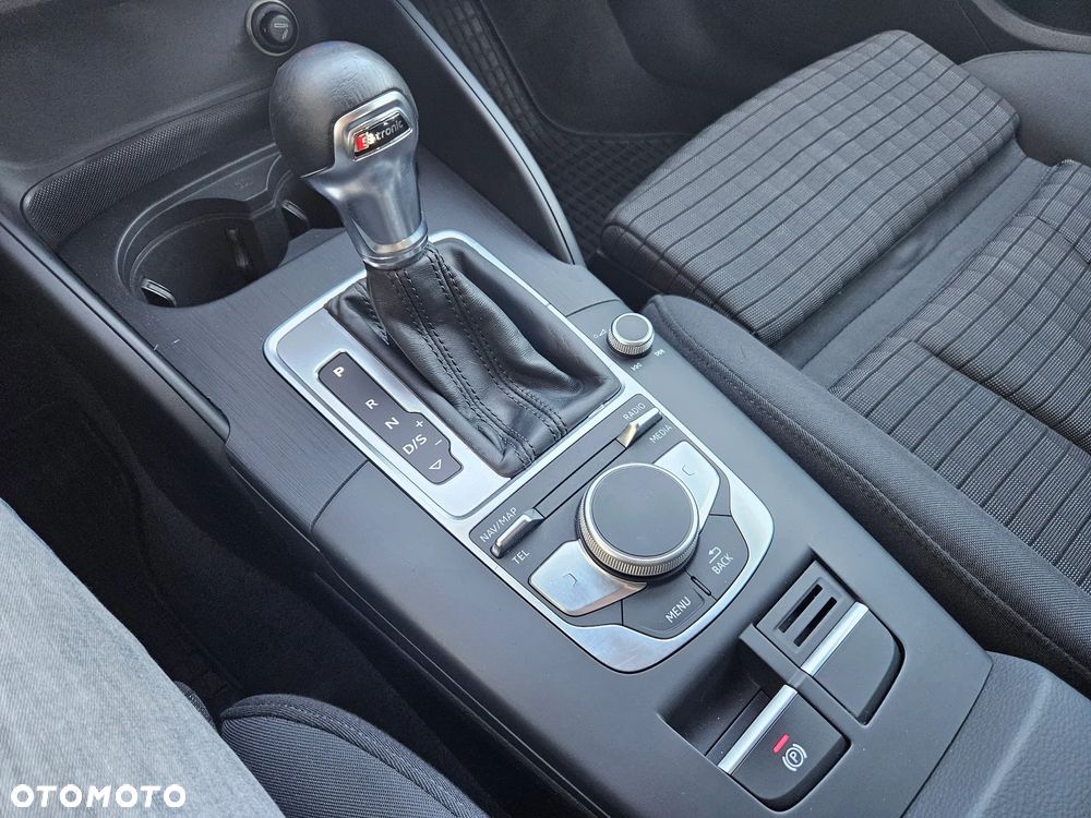 Audi A3 Sportback 2.0 TDI (clean diesel) quattro S tronic Attraction - 30