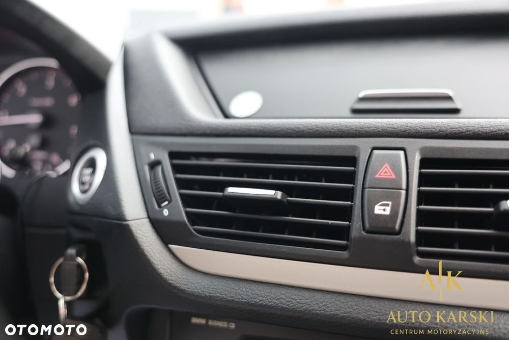 BMW X1 xDrive18d Sport Line - 29