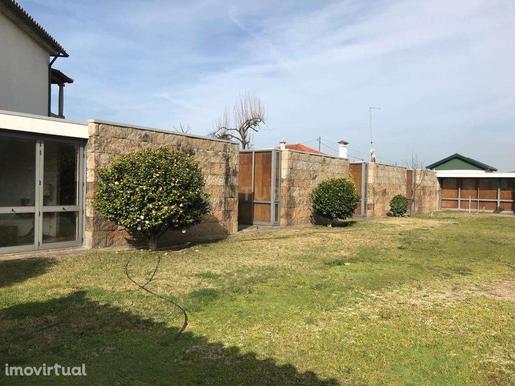 Quinta em Amarante com 6214m2 - Grande imagem: 2/27