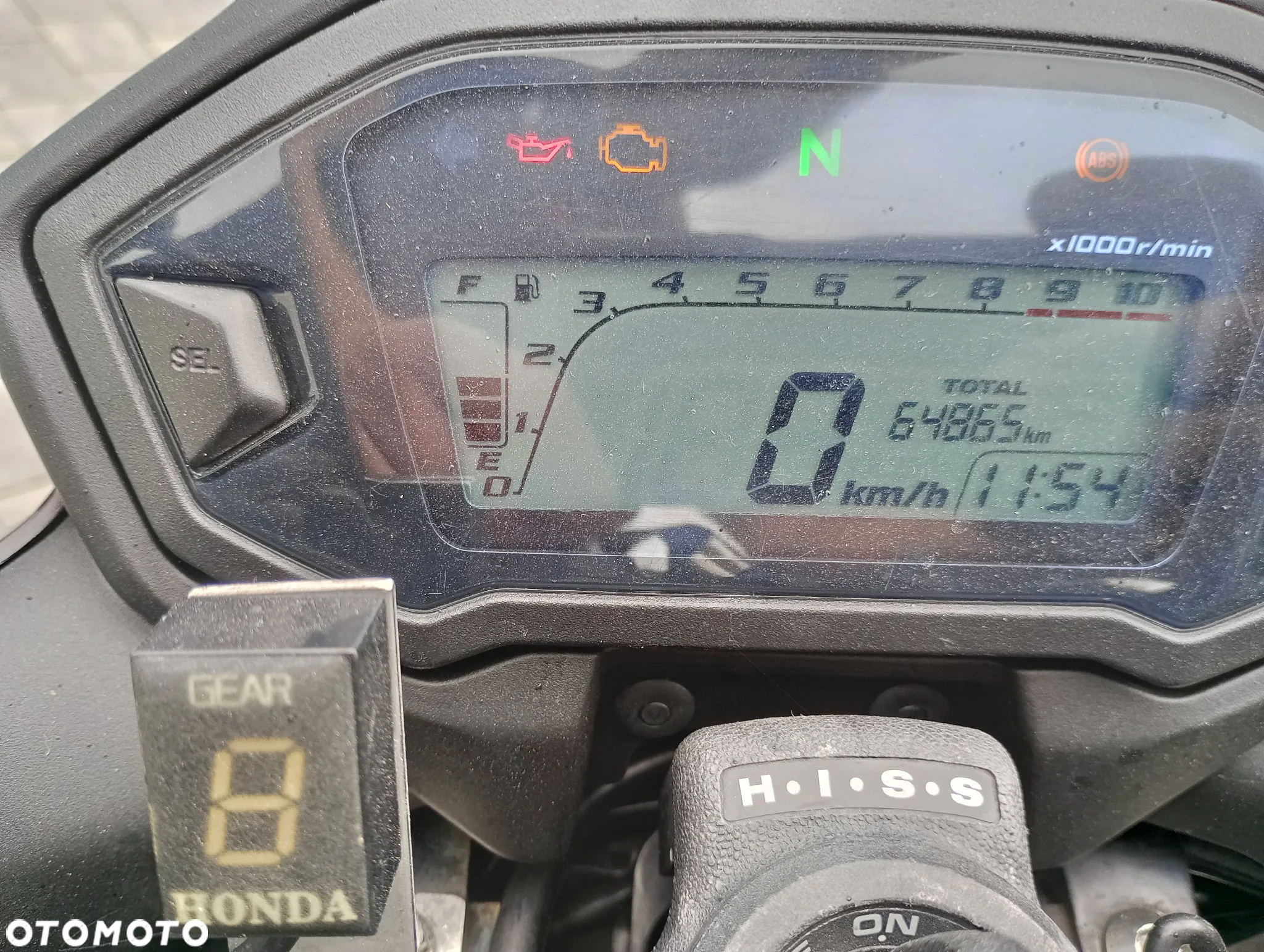 Honda CB - 12