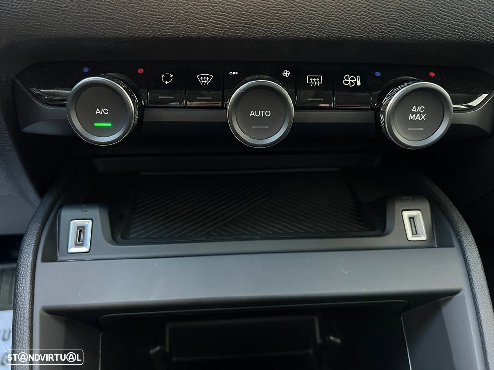 Citroën C4 X 1.2 Hybrid Plus e-DSC6 - 16