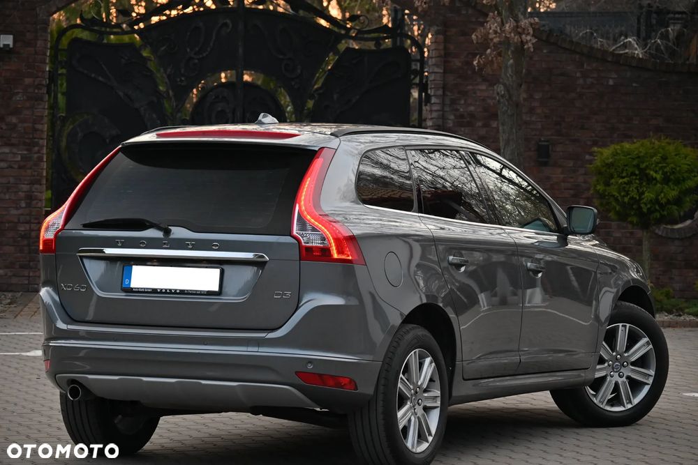 Volvo XC 60 D3 Geartronic Momentum - 19