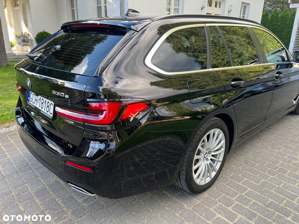 BMW Seria 5 530e xDrive - 9