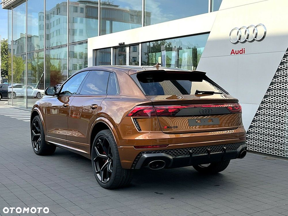 Audi RS Q8 - 16