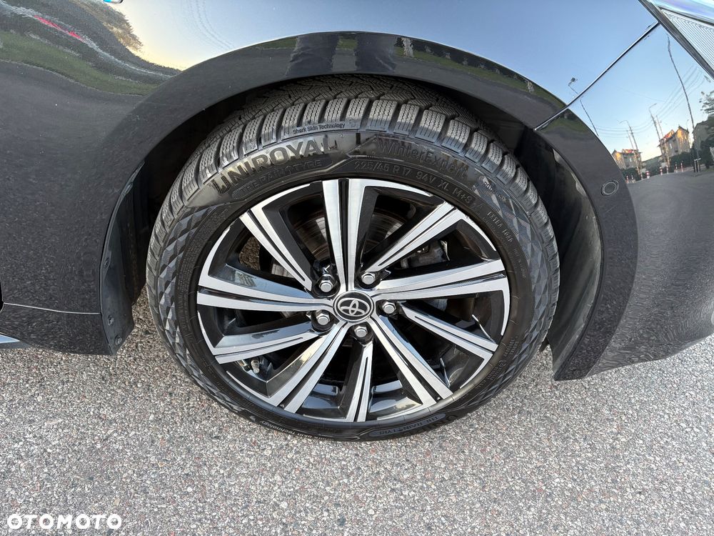 Toyota Corolla 1.8 Hybrid Executive - 10