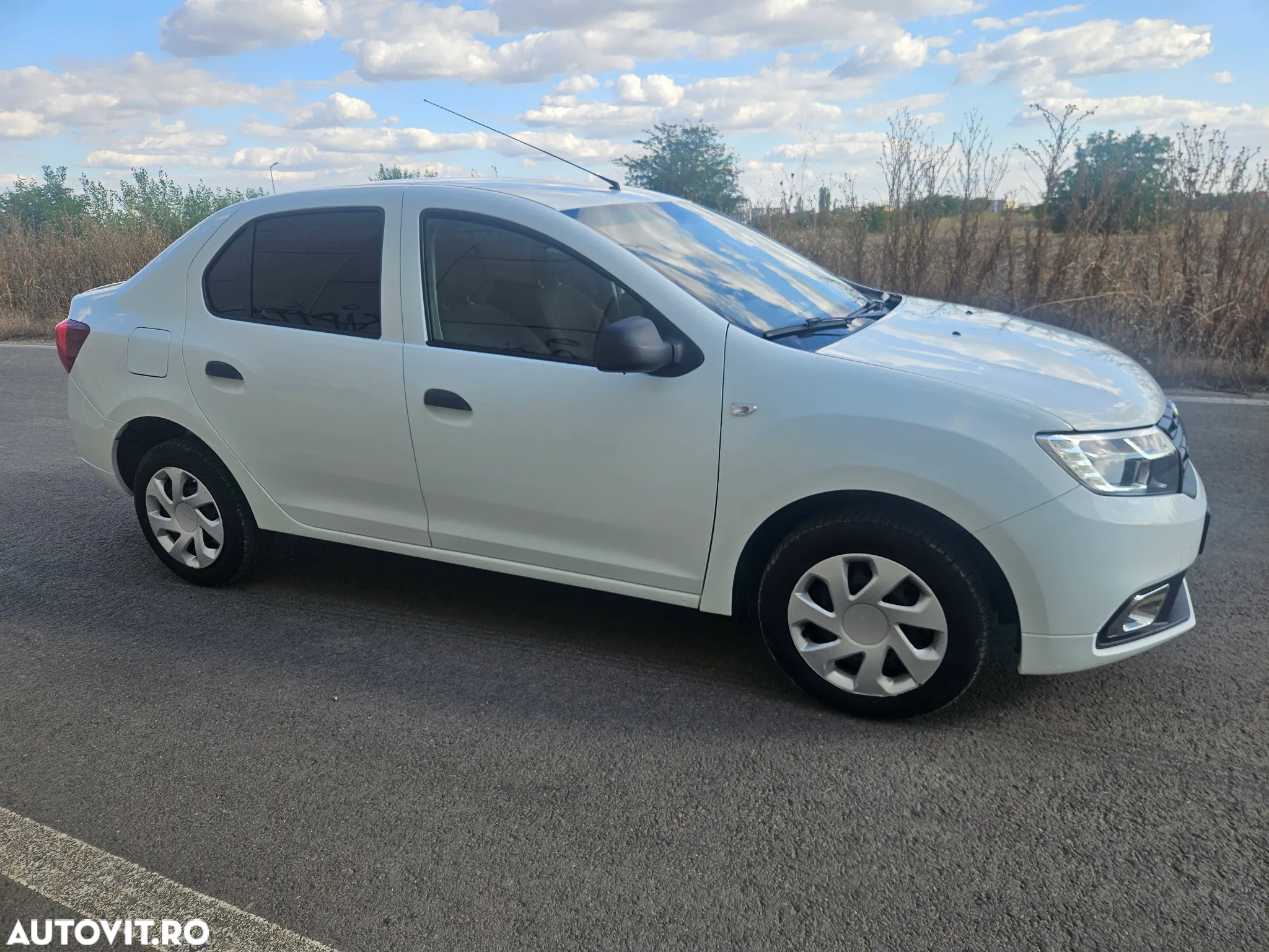 Dacia Logan 1.0 SCe Laureate - 3