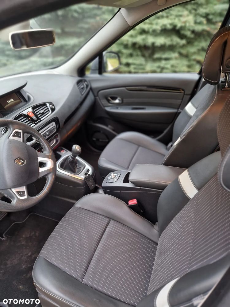 Renault Scenic TCe 130 Bose Edition - 14