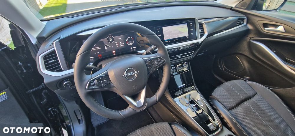 Opel Grandland 1.2 T Business Edition S&S - 18