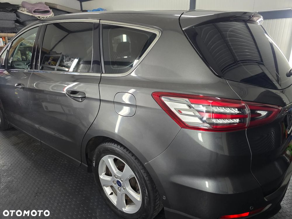 Ford S-Max 2.0 TDCi Titanium PowerShift - 9