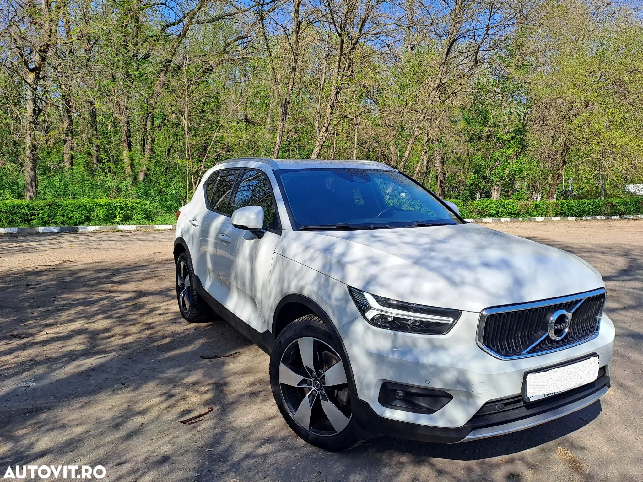 Volvo XC 40 D3 AWD Geartronic Momentum - 1