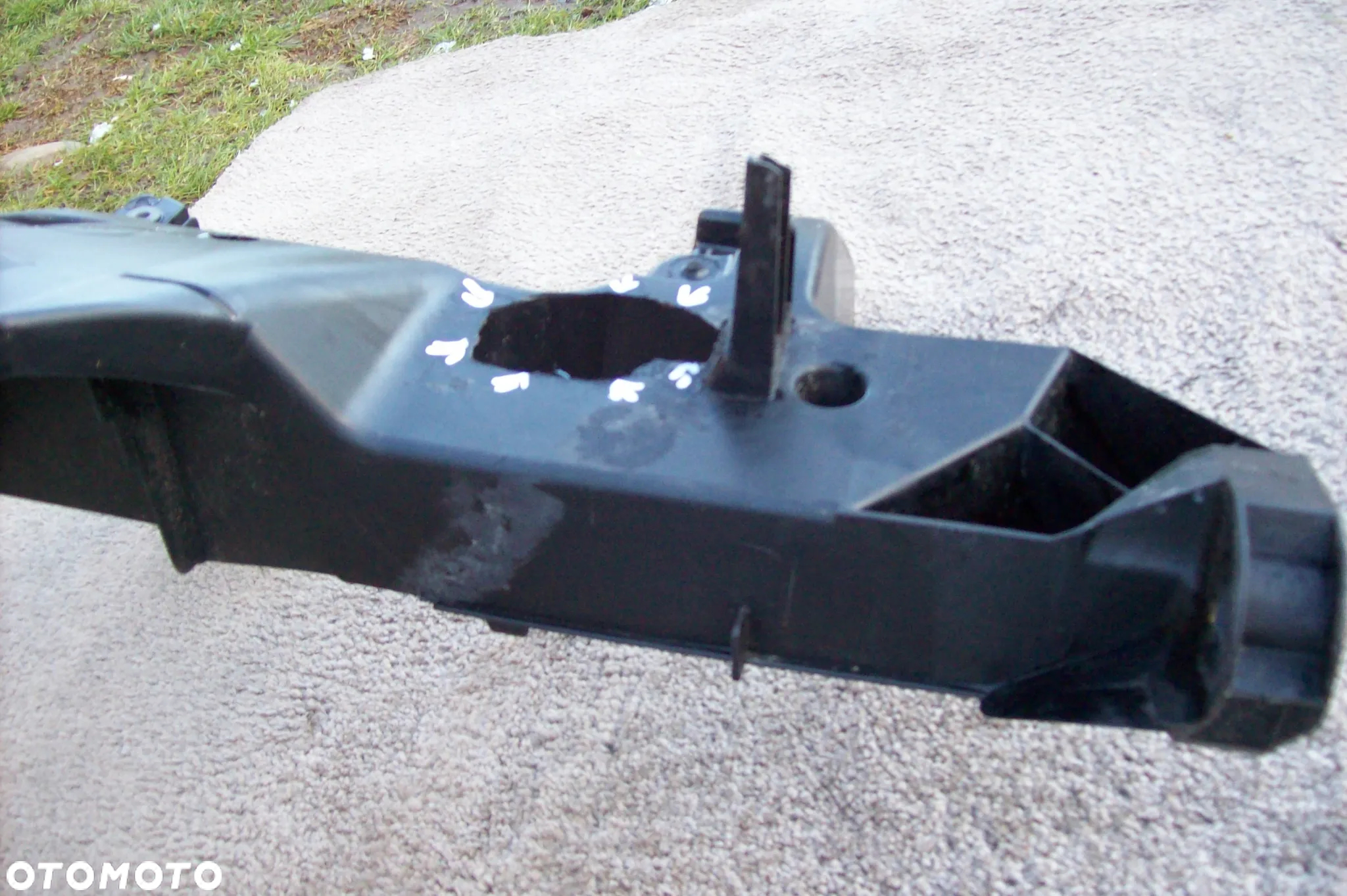 PAS PRZEDNI MERCEDES SPRINTER W907 W910 ROK 18/23 - 8