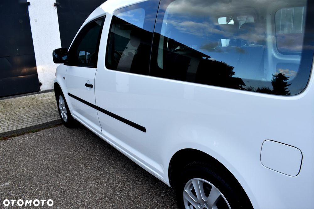 Volkswagen Caddy Maxi Comfortline BMT - 13