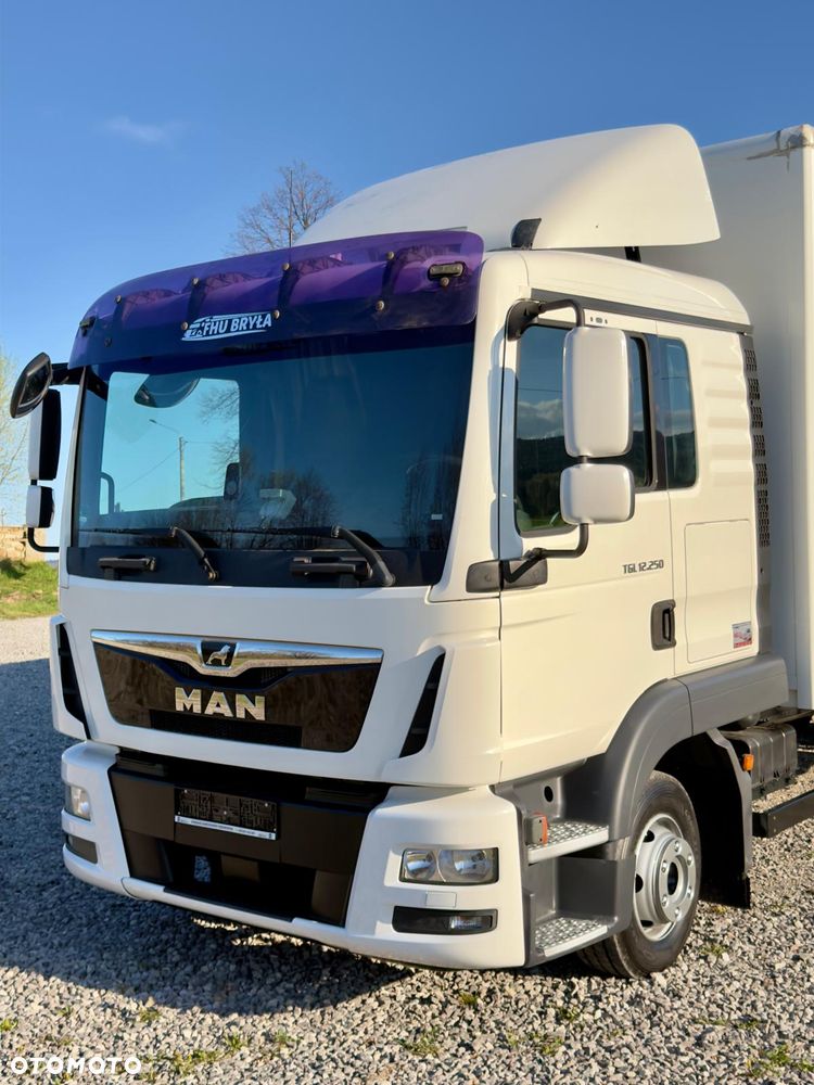 MAN TGL 12.250 / KONTENER / IZOTERMA / WINDA / 2017R / EURO 6 / LIFT  / SPROWADZONY / ZADBANY  / E6 / 17 PALET - 12
