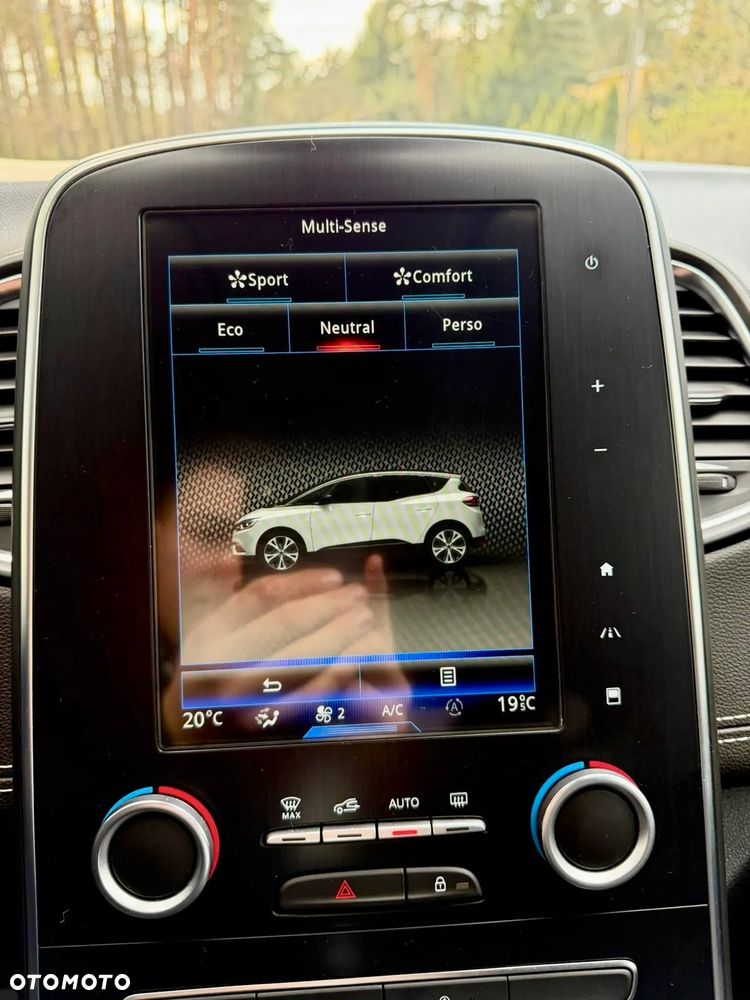 Renault Scenic ENERGY dCi 110 EDC INTENS - 11