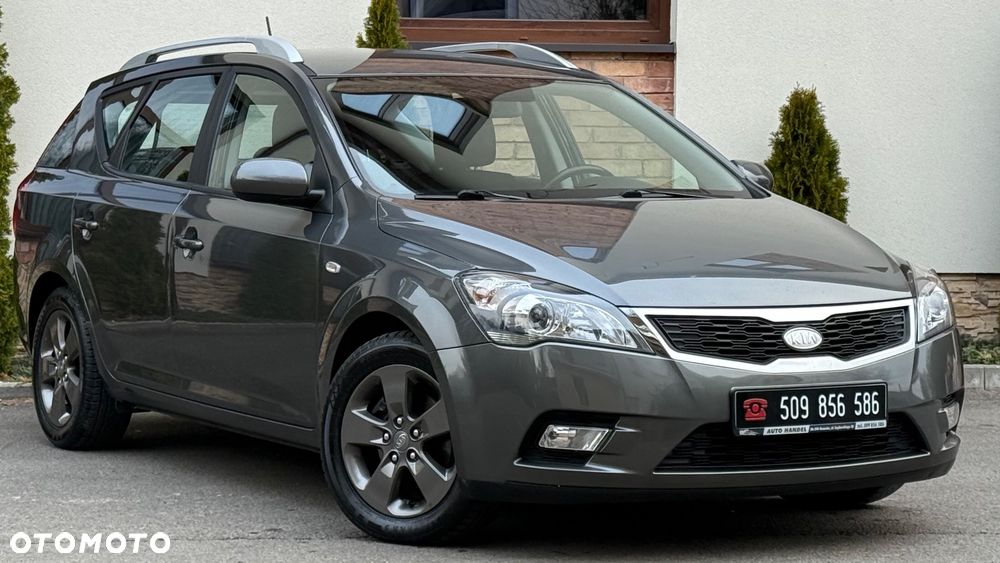 Kia Ceed - 1