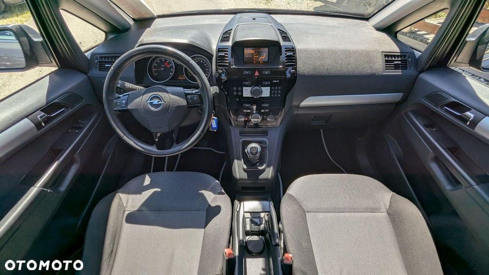 Opel Zafira - 21