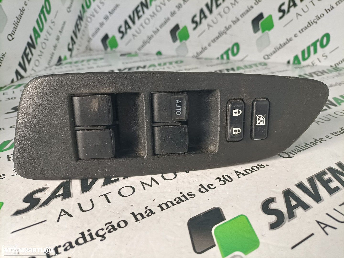 Botão / Botões / Comutador Vidro Esq Toyota Auris (_E15_) - 1