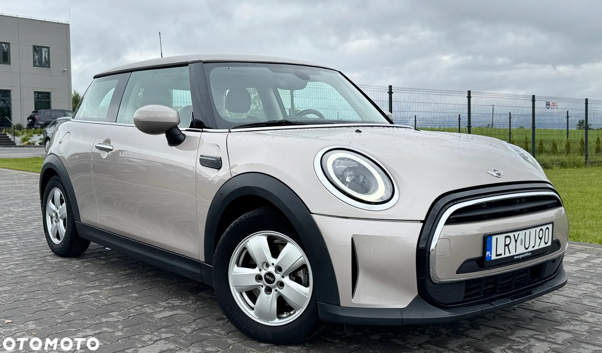 MINI ONE Classic Trim - 2