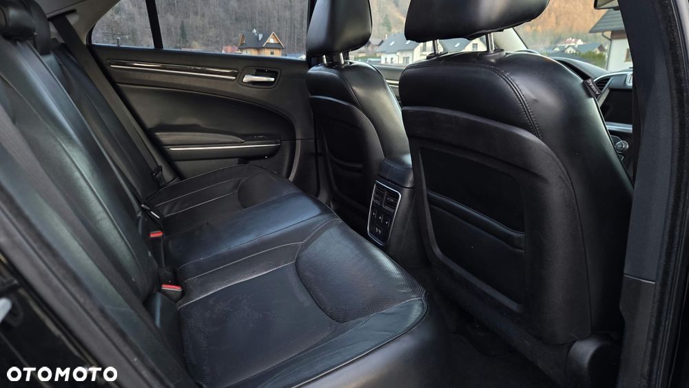 Chrysler 300C 3.5 V6 AWD - 11