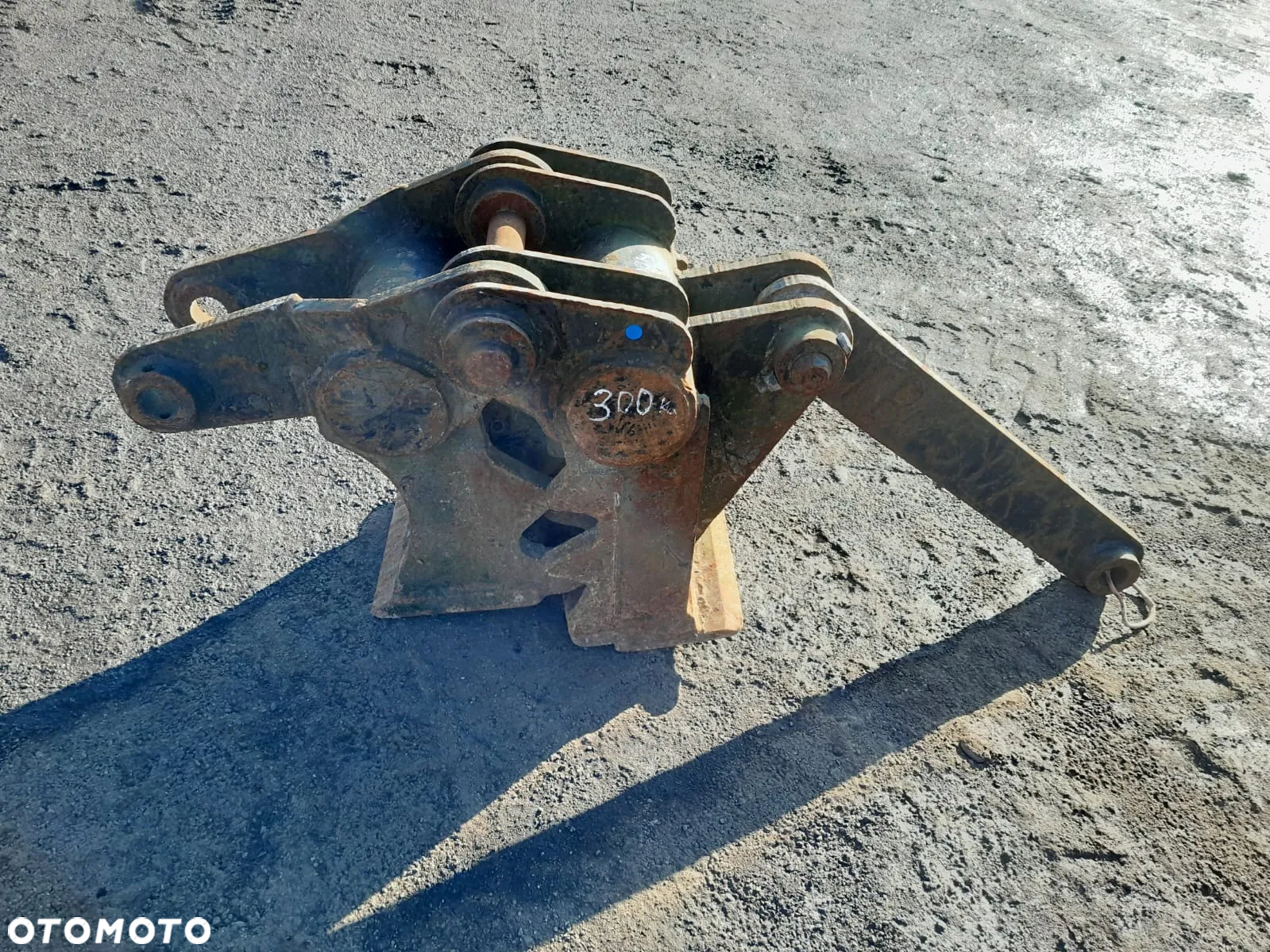 Nożyce Szczęka Kleszcze Tnąco Krusząca Wyburzeniowe Kruszarka fi50mm 300kg. - 2