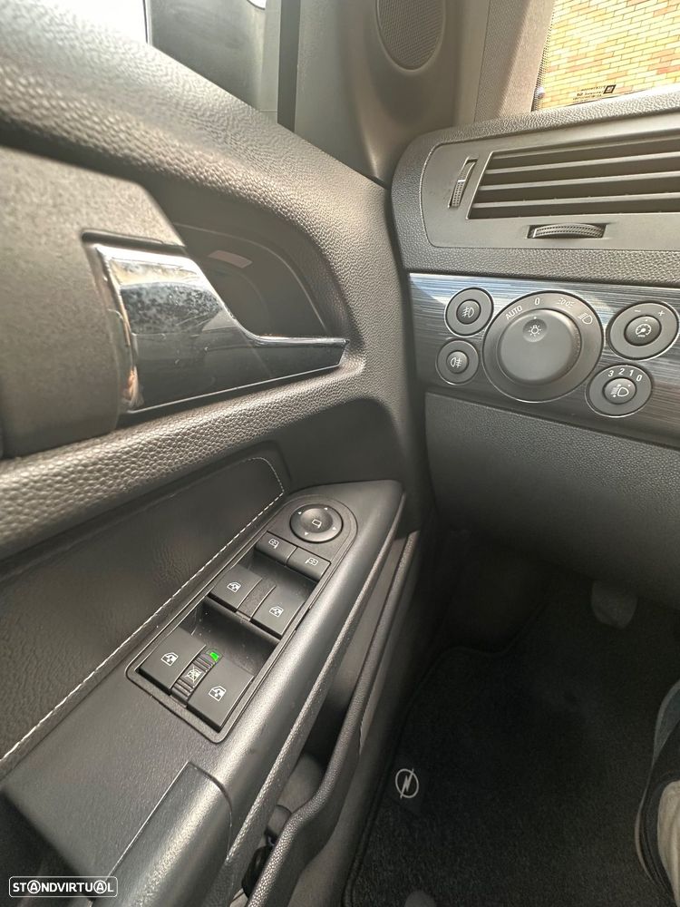 Opel Astra 1.7 CDTI Elegance - 20