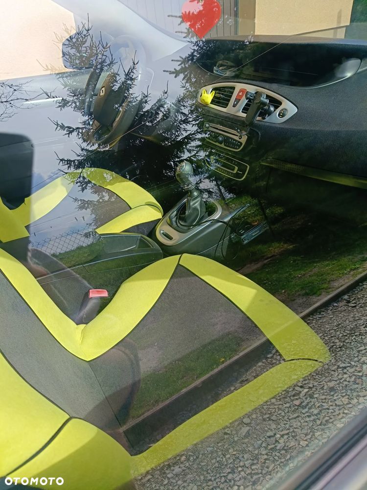 Renault Scenic - 6