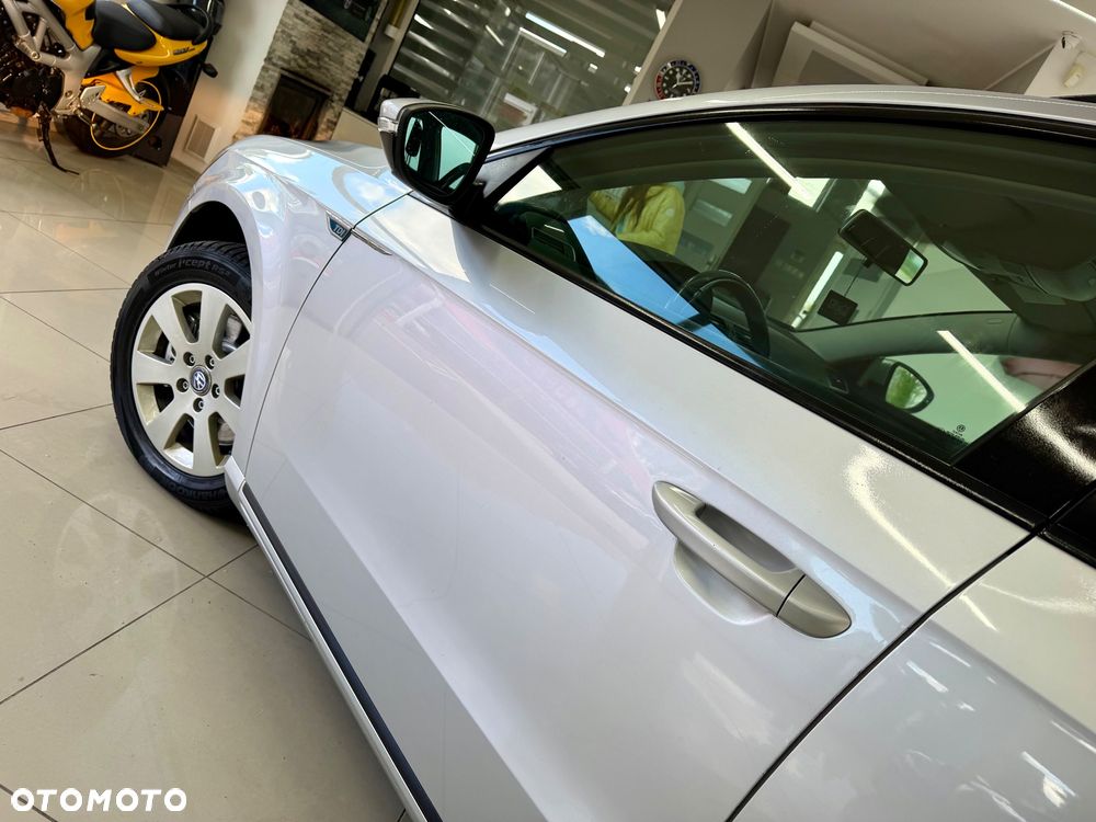 Volkswagen Passat 2.0 TDI Highline DSG - 38