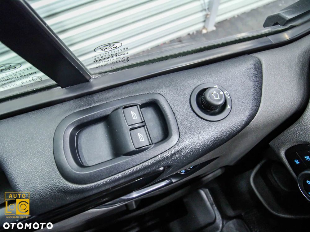 Ford TRANSIT CUSTOM FURGON LONG L2 AUTOMAT - 25