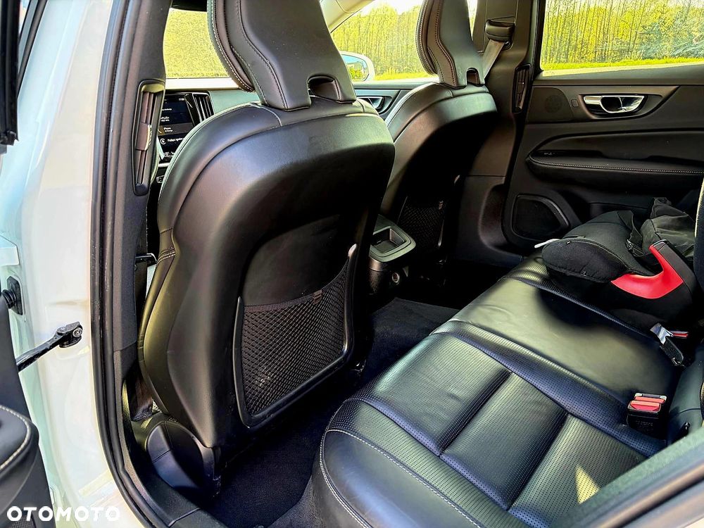 Volvo V60 Cross Country D4 AWD - 25