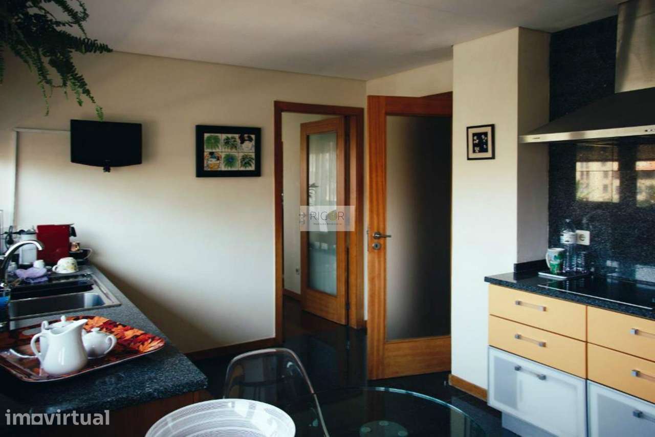 Apartamento T5 triplex de 3 frentes com piscina ao colégio luso francê - Grande imagem: 5/17