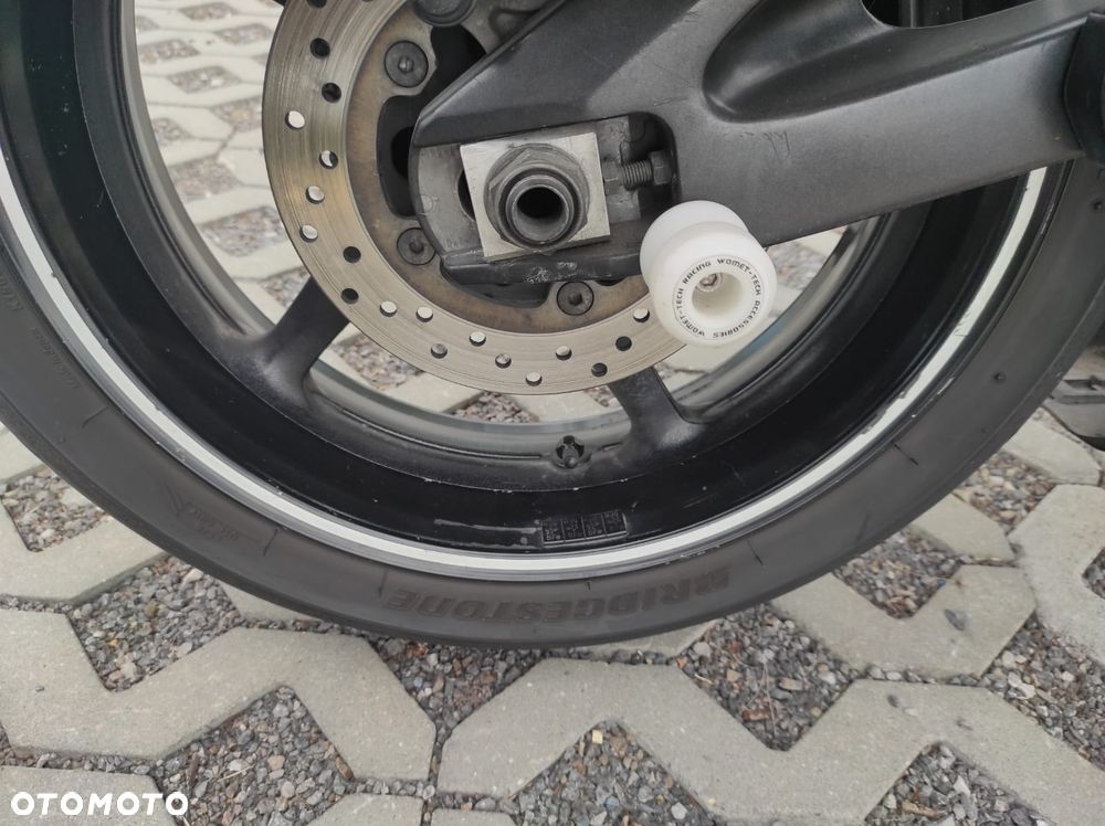 Yamaha YZF - 9