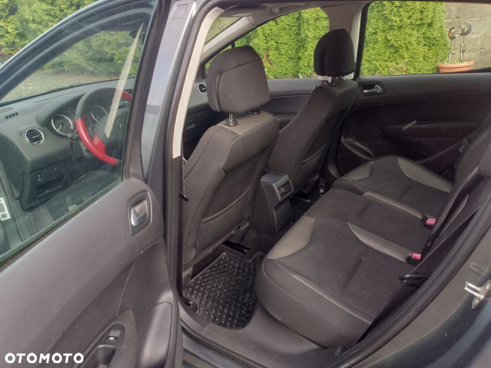 Peugeot 308 1.6 Premium - 12