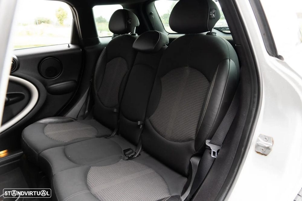 MINI Countryman Cooper D - 10