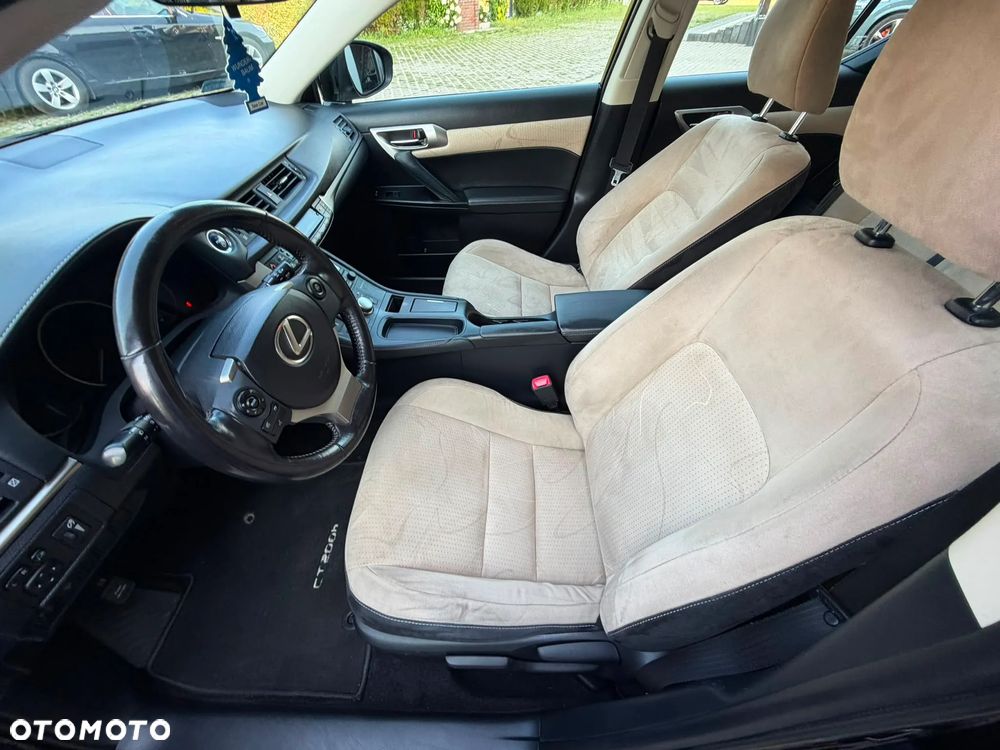 Lexus CT 200h Elite - 3