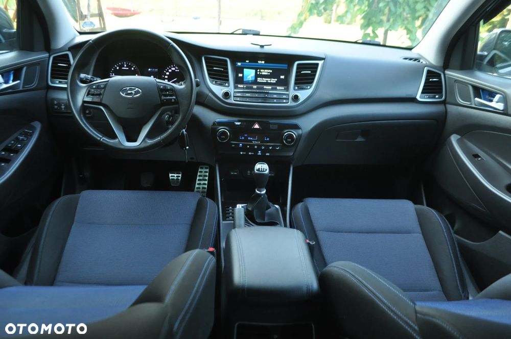 Hyundai Tucson blue 1.7 CRDi 2WD Style - 28