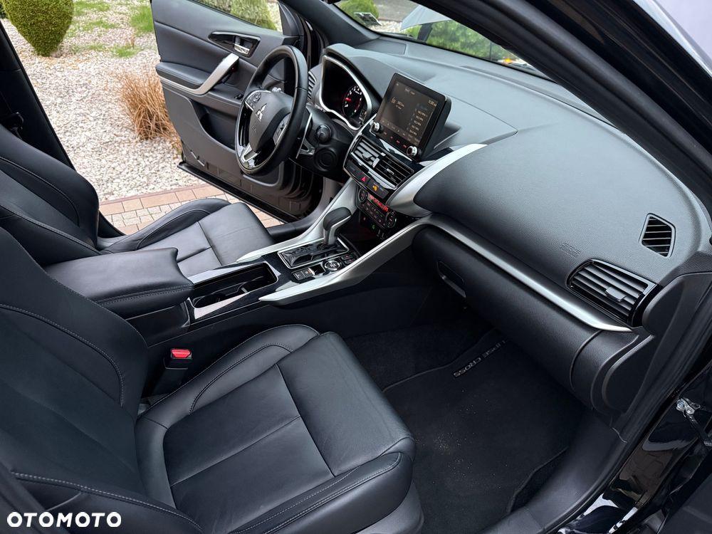 Mitsubishi Eclipse Cross - 33