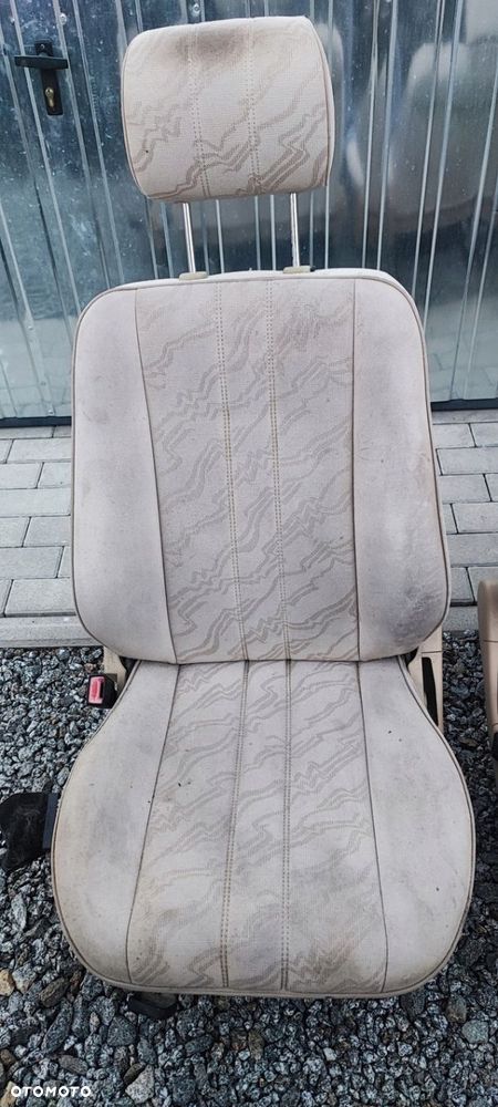 TANIO FOTELE KREMOWE ORTOPEDYCZNE ŁADNE NIE ZNISZCZONE MERCEDES W210 FOTEL - 3