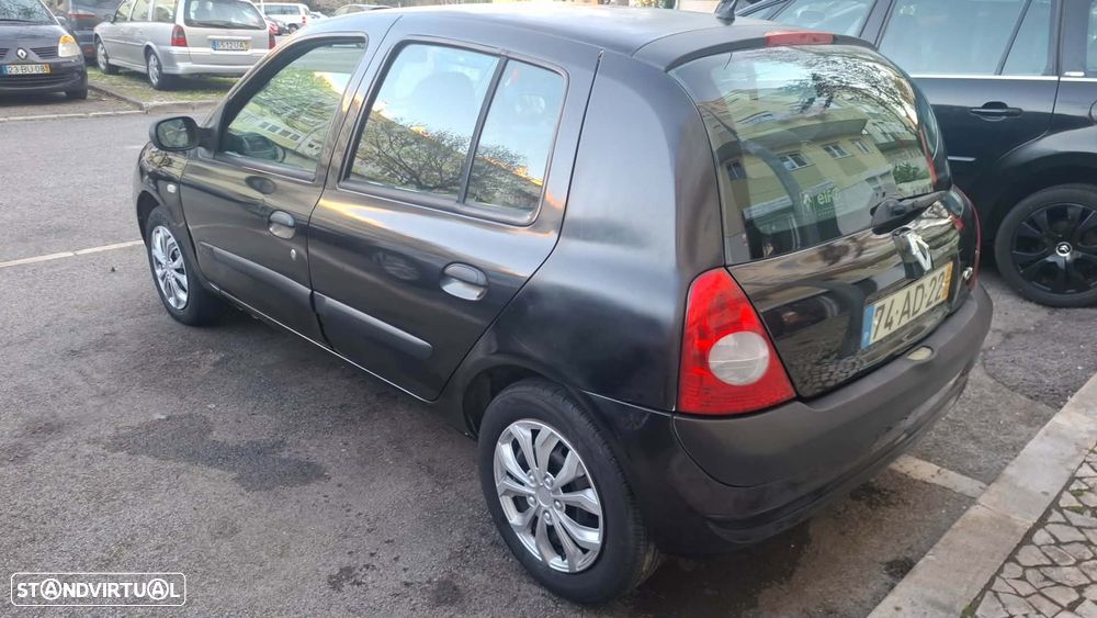 Renault Clio 1.2 16V Confort - 7