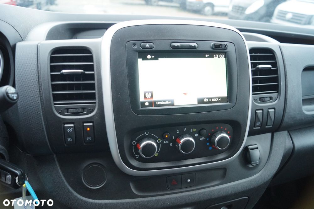 Renault Trafic - 17