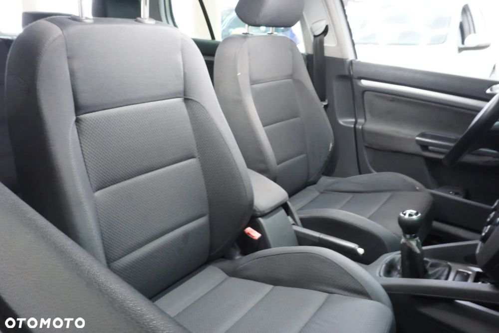 Volkswagen Golf 2.0 TDI DPF Sportline - 18