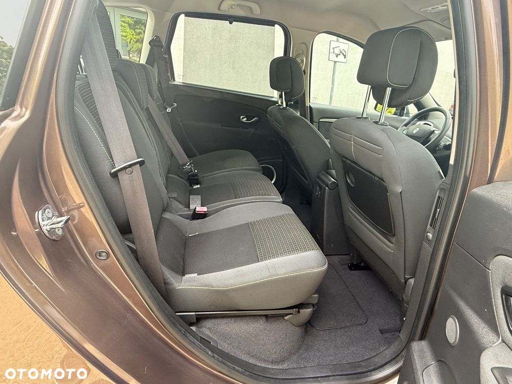 Renault Grand Scenic 2.0 16V 140 CVT Dynamique - 23