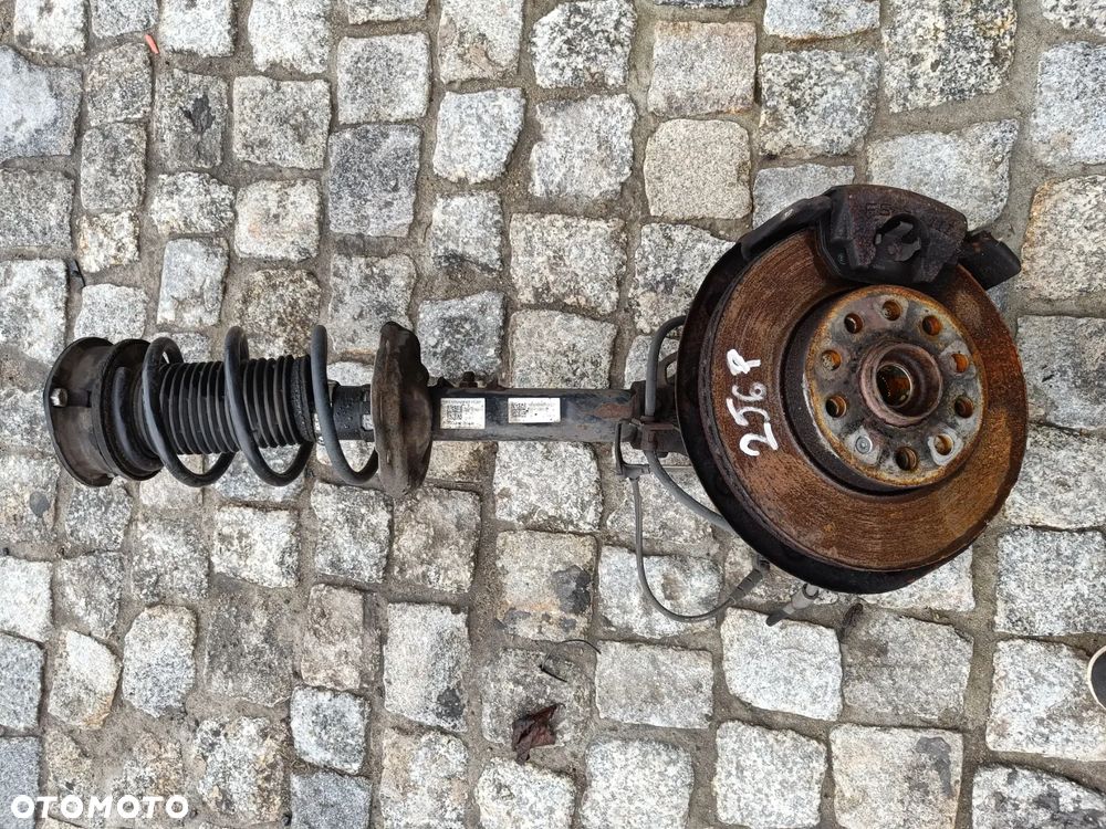 Mcperson Prawy 1.6 2.0 TDI Skoda Octavia 3 Seat Leon VW Golf 7 Audi Zwrotnica Prawa 5Q0256P - 1