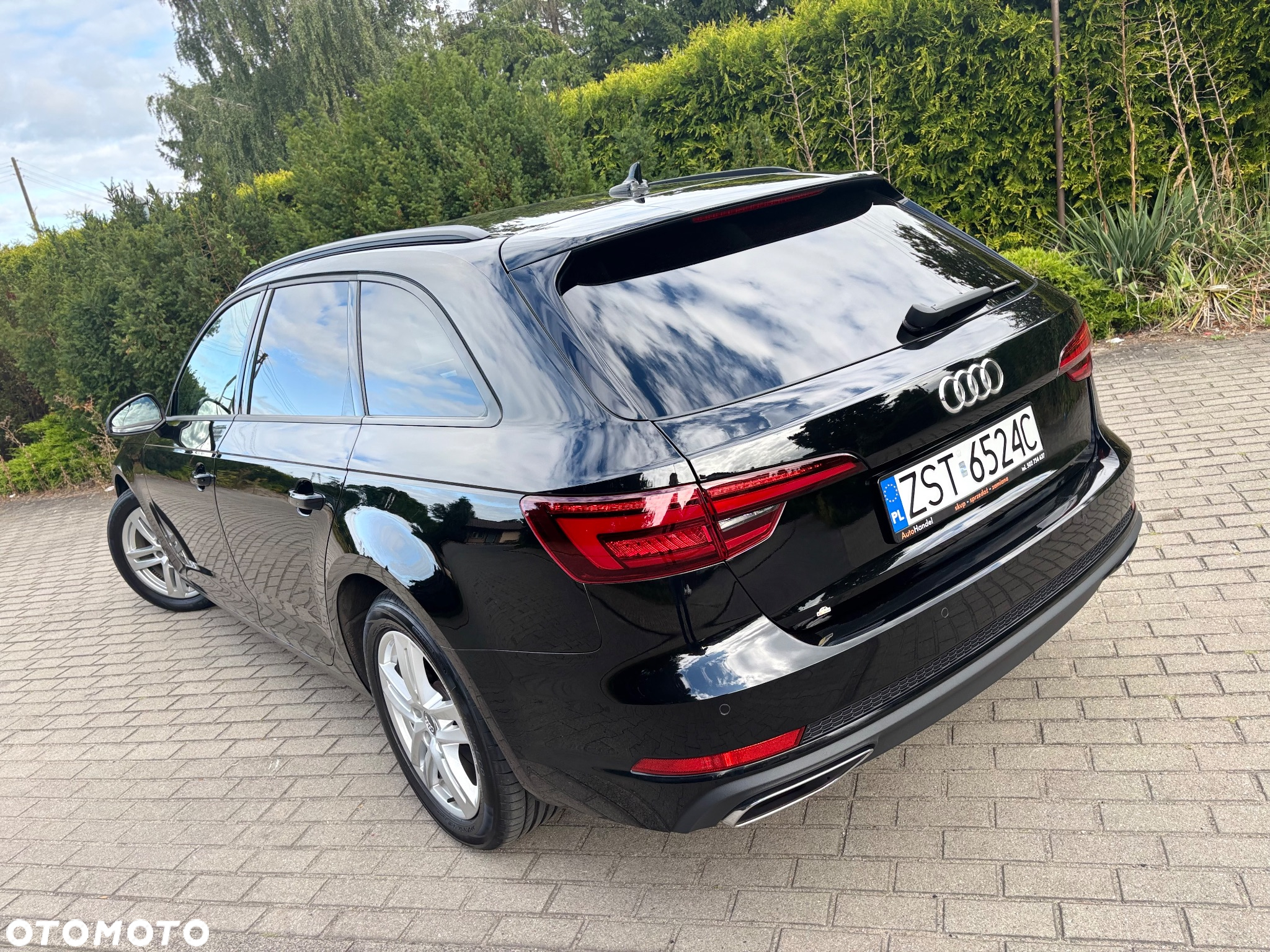 Audi A4 2.0 TDI Design S tronic - 15