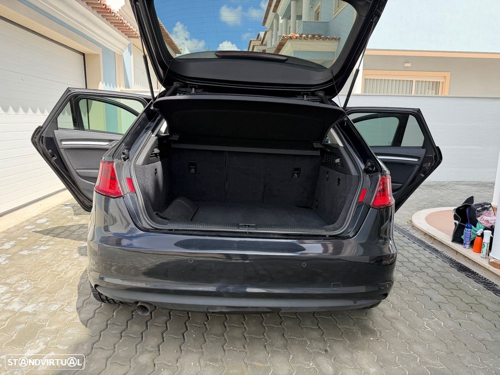 Audi A3 Sportback 1.6 TDI Attraction - 5