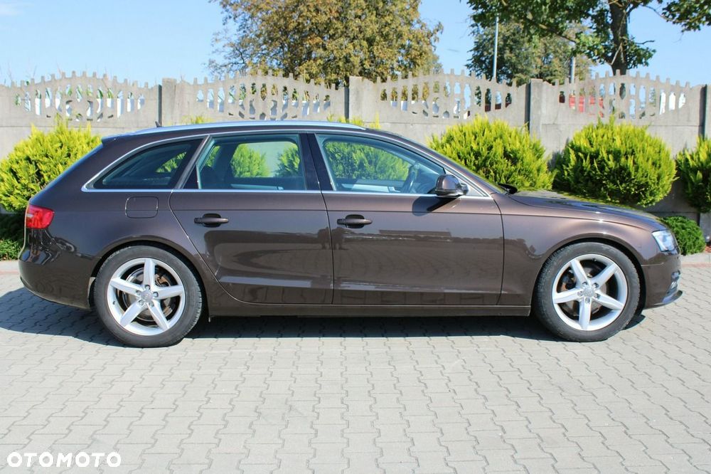 Audi A4 Avant 2.0 TDI DPF multitronic Ambiente - 11