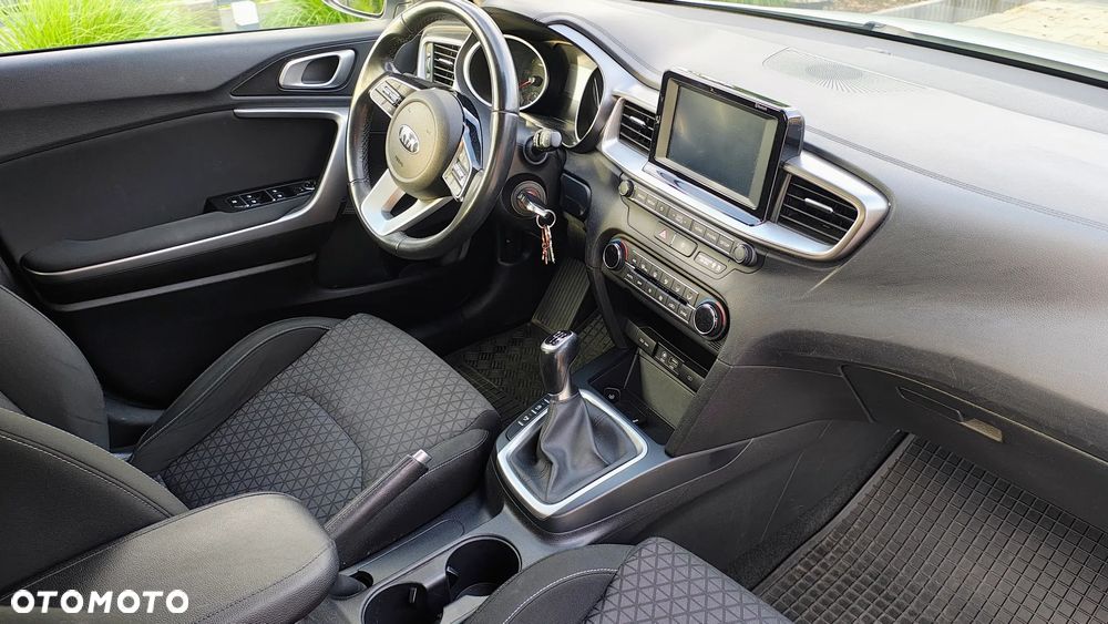 Kia Ceed 1.6 CRDi SCR M - 5