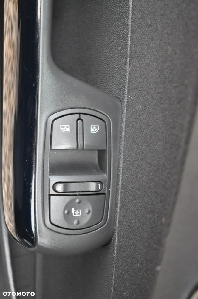 Opel Corsa 1.4 16V - 23